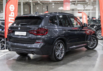 Подержанный автомобиль BMW X3 2019 года (6 фото)