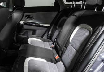 Подержанный автомобиль Kia Ceed Wagon 2015 года (10 фото)