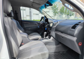 Подержанный автомобиль Chevrolet TrailBlazer 2012 года (12 фото)