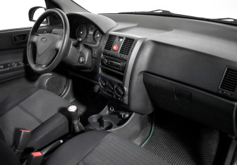 Подержанный автомобиль Hyundai Getz 2006 года (12 фото)