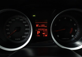 Подержанный автомобиль Mitsubishi Lancer Sedan 2008 года (12 фото)