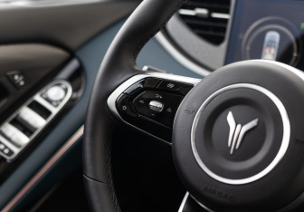 Подержанный автомобиль Voyah Free 2024 года (21 фото)