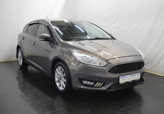Подержанный автомобиль Ford Focus Hatchback 2018 года (3 фото)