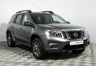 Подержанный автомобиль Nissan Terrano 2018 года (3 фото)
