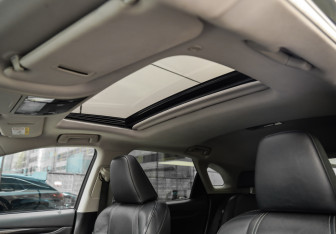 Подержанный автомобиль Lexus RX 2016 года (31 фото)