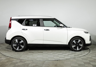 Подержанный автомобиль Kia Soul 2021 года (4 фото)
