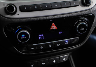 Подержанный автомобиль Hyundai Solaris Sedan 2018 года (15 фото)