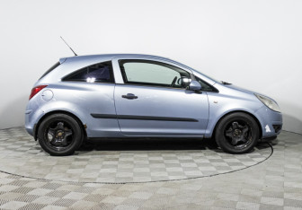 Подержанный автомобиль Opel Corsa 2007 года (4 фото)