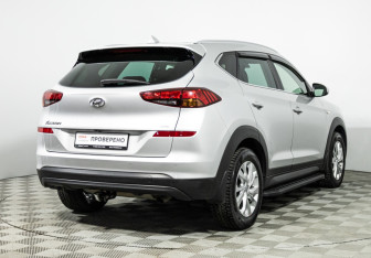 Подержанный автомобиль Hyundai Tucson 2018 года (5 фото)