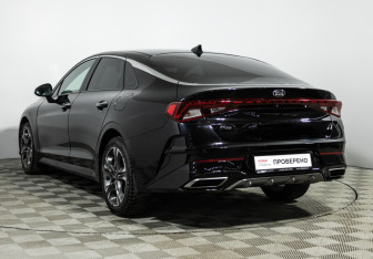 Подержанный автомобиль Kia K5 2020 года (7 фото)