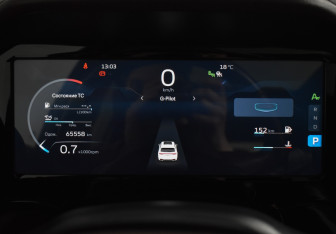 Подержанный автомобиль Geely Monjaro 2023 года (25 фото)