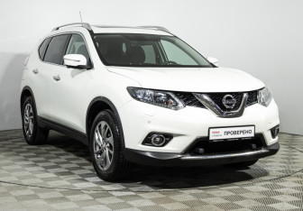 Подержанный автомобиль Nissan X-Trail 2016 года (3 фото)