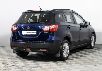 Подержанный автомобиль Suzuki SX4 Hatchback 2016 года (5 фото)
