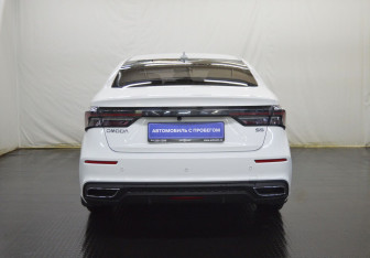 Подержанный автомобиль Omoda S5 2023 года (6 фото)