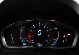 Подержанный автомобиль Volvo S80 2014 года (19 фото)