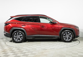 Подержанный автомобиль Hyundai Tucson 2021 года (4 фото)