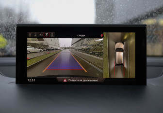 Подержанный автомобиль Audi Q7 2018 года (14 фото)