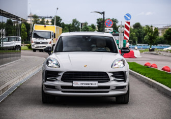 Подержанный автомобиль Porsche Macan 2021 года (4 фото)