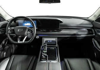 Подержанный автомобиль FAW Bestune T99 2023 года (13 фото)