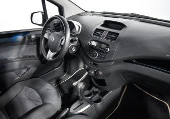Подержанный автомобиль Ravon R2 2016 года (13 фото)