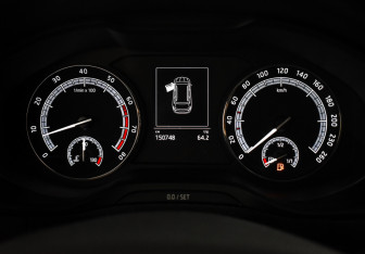 Подержанный автомобиль Skoda Karoq 2020 года (18 фото)