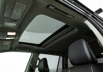 Подержанный автомобиль Toyota Land Cruiser Prado 2014 года (21 фото)