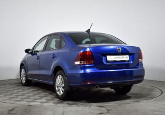 Подержанный автомобиль Volkswagen Polo Sedan 2020 года (7 фото)