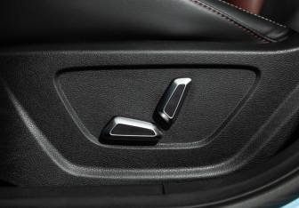 Подержанный автомобиль Geely Coolray 2024 года (18 фото)