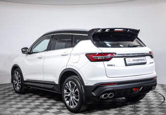 Подержанный автомобиль Geely Coolray 2020 года (7 фото)