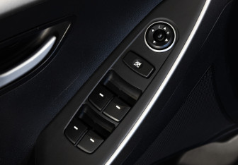 Подержанный автомобиль Hyundai i30 Hatchback 2013 года (17 фото)
