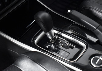 Подержанный автомобиль Mitsubishi Outlander 2017 года (11 фото)