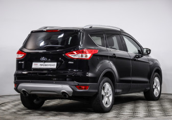 Подержанный автомобиль Ford Kuga 2016 года (5 фото)