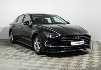 Подержанный автомобиль Hyundai Sonata 2019 года (3 фото)
