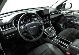 Подержанный автомобиль Haval M6 2023 года (11 фото)