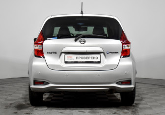 Подержанный автомобиль Nissan Note 2016 года (4 фото)