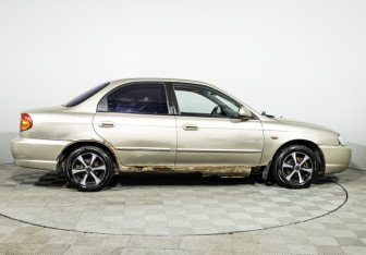 Подержанный автомобиль Kia Spectra Sedan 2007 года (4 фото)