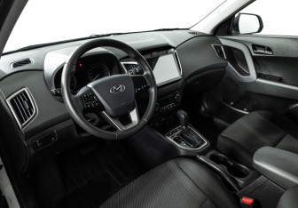 Подержанный автомобиль Hyundai Creta 2021 года (11 фото)