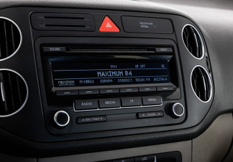 Подержанный автомобиль Volkswagen Golf Plus 2011 года (13 фото)