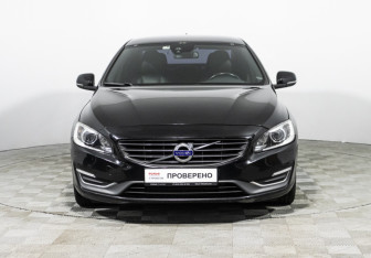 Подержанный автомобиль Volvo S60 2014 года (2 фото)