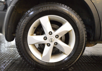 Подержанный автомобиль Nissan Qashqai 2010 года (9 фото)