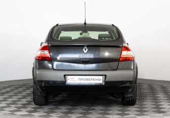 Подержанный автомобиль Renault Megane Sedan 2005 года (6 фото)