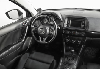 Подержанный автомобиль Mazda CX-5 2013 года (9 фото)