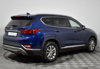 Подержанный автомобиль Hyundai Santa Fe 2019 года (5 фото)