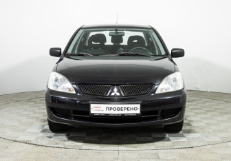 Подержанный автомобиль Mitsubishi Lancer Sedan 2009 года (2 фото)
