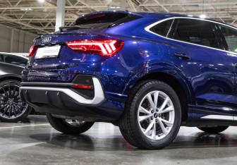 Подержанный автомобиль Audi Q3 Sportback 2021 года (8 фото)