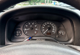 Подержанный автомобиль Opel Astra Hatchback 2003 года (7 фото)