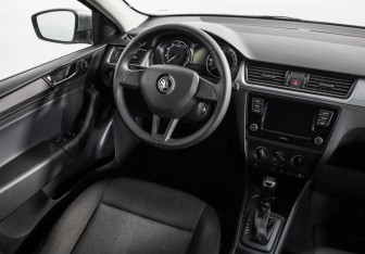 Подержанный автомобиль Skoda Rapid Liftback 2019 года (9 фото)