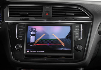 Подержанный автомобиль Volkswagen Tiguan 2016 года (18 фото)