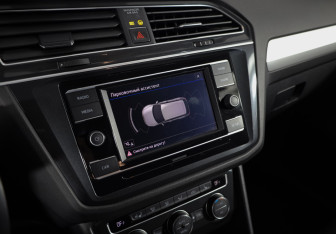 Подержанный автомобиль Volkswagen Tiguan 2018 года (21 фото)