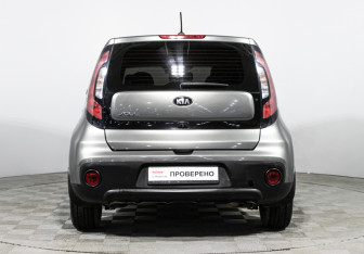 Подержанный автомобиль Kia Soul 2019 года (6 фото)